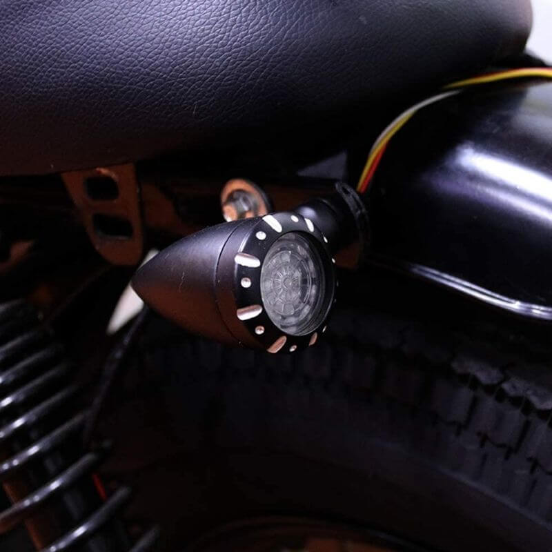 Clignotant multifonction moto noir scrambler 
